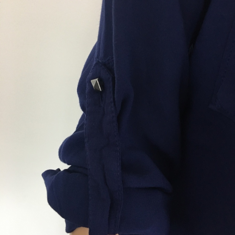 Rock and republic shirt blue size xs buttons - Picture 2 of 3